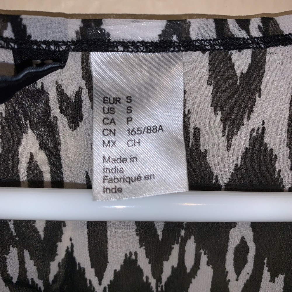 Cardigan - Picture 2 of 2